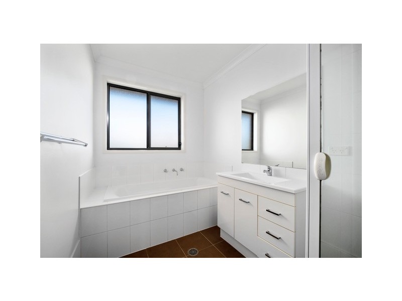 172 MacFarlane Burnet Avenue, Macgregor ACT 2615