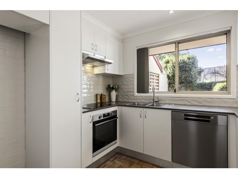 6 Noble Close, Ngunnawal ACT 2913