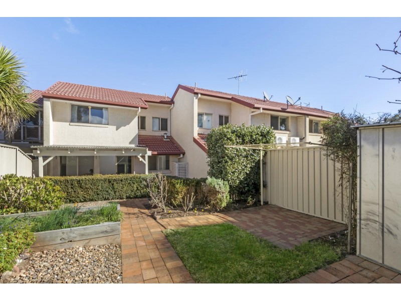6 Noble Close, Ngunnawal ACT 2913