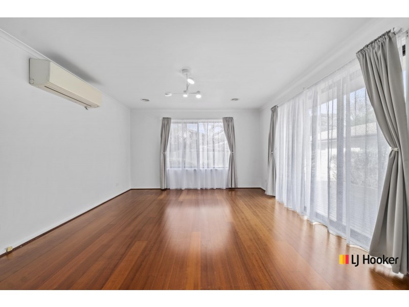 9 Newton Street, Hackett ACT 2602