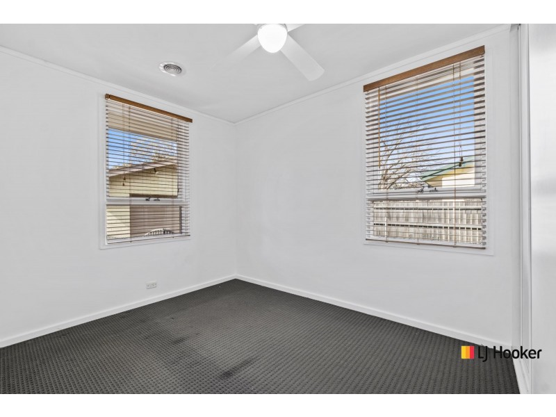 9 Newton Street, Hackett ACT 2602
