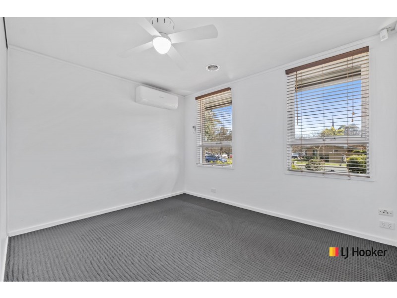 9 Newton Street, Hackett ACT 2602