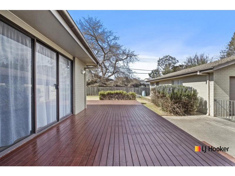 9 Newton Street, Hackett ACT 2602