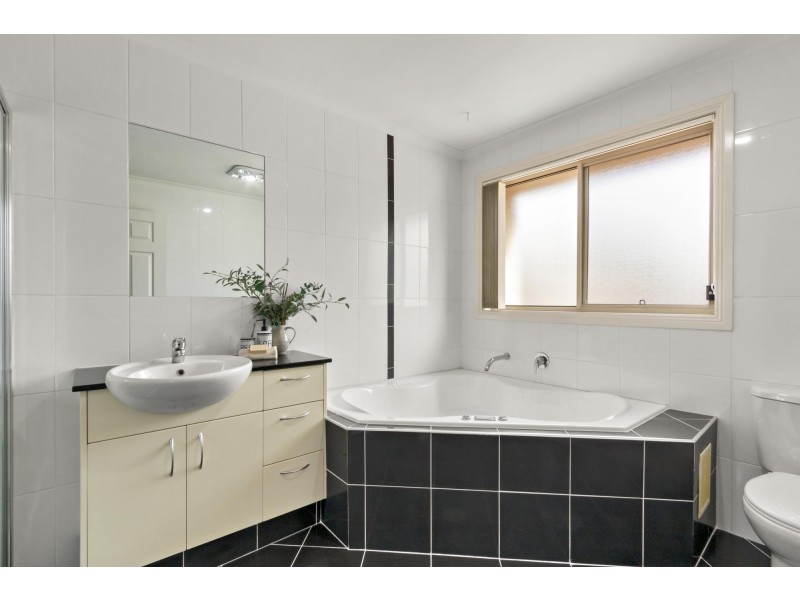 25 Nellie Hamilton Avenue, Gungahlin ACT 2912