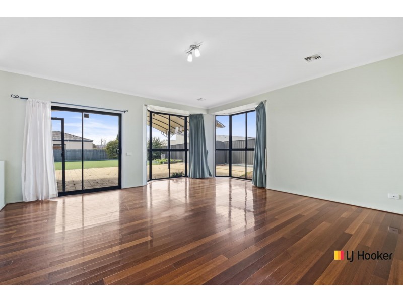 6 Pallin Street, Gungahlin ACT 2912