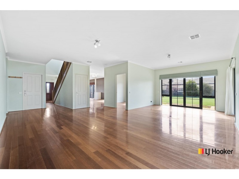 6 Pallin Street, Gungahlin ACT 2912