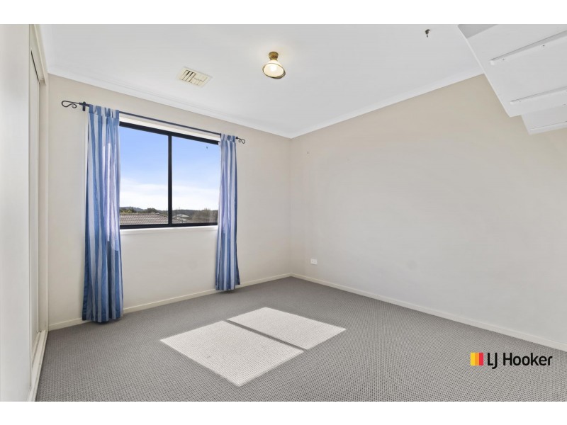 6 Pallin Street, Gungahlin ACT 2912