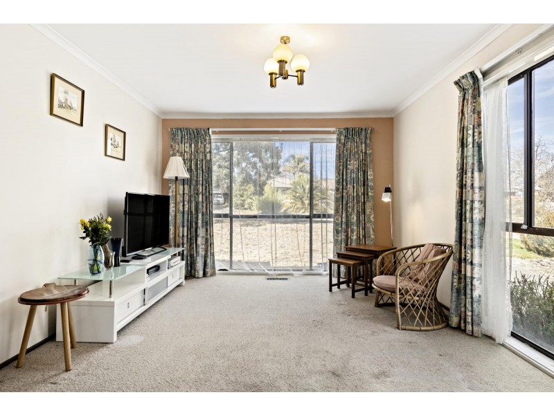 5 Samson Place, Kambah ACT 2902