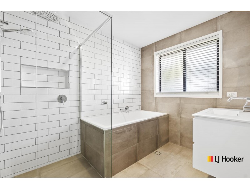 4 Byles Place, Chisholm ACT 2905
