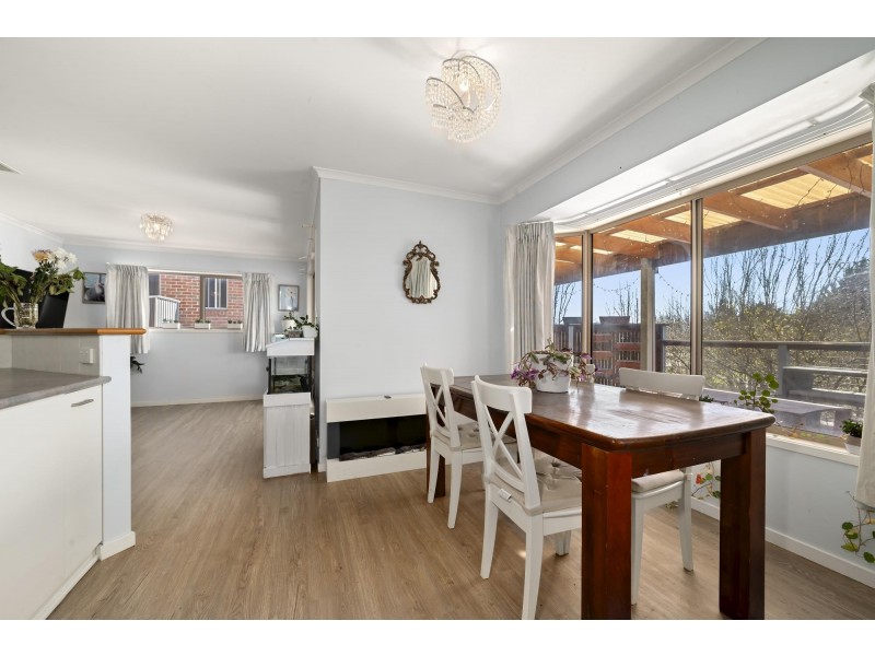 11 Burrumarra Avenue, Ngunnawal ACT 2913