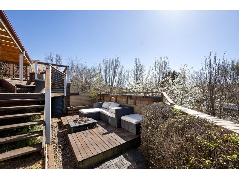 11 Burrumarra Avenue, Ngunnawal ACT 2913