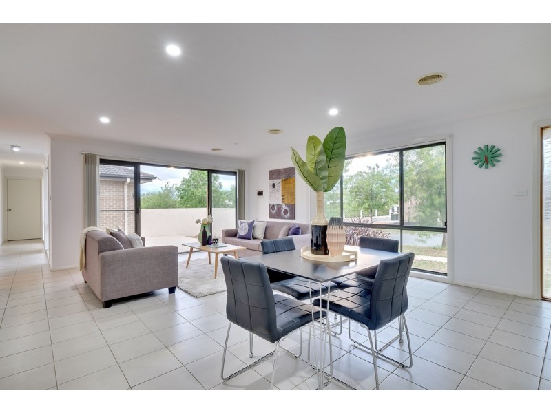 14a Poyitt Street, Franklin ACT 2913