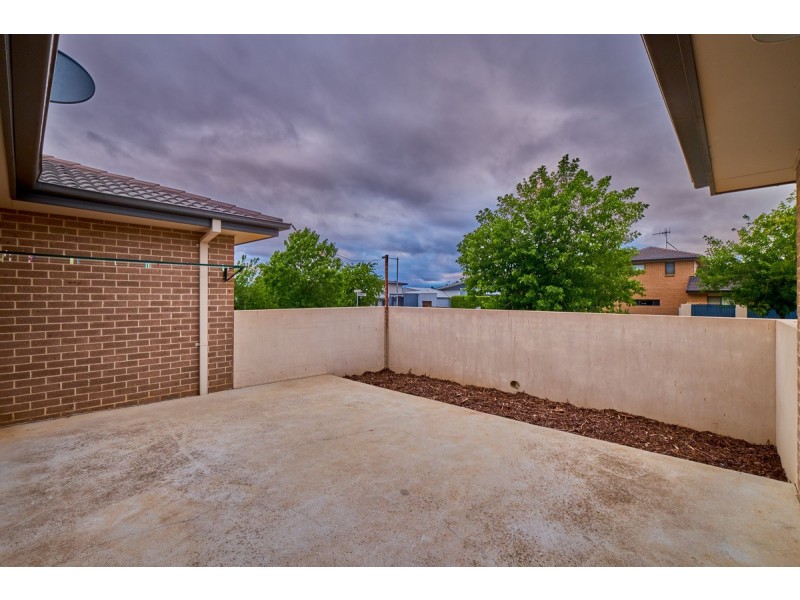 14a Poyitt Street, Franklin ACT 2913