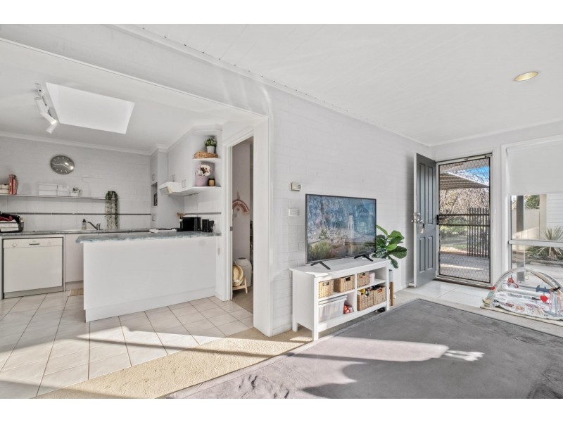 2/31 Biraban Place, Macquarie ACT 2614