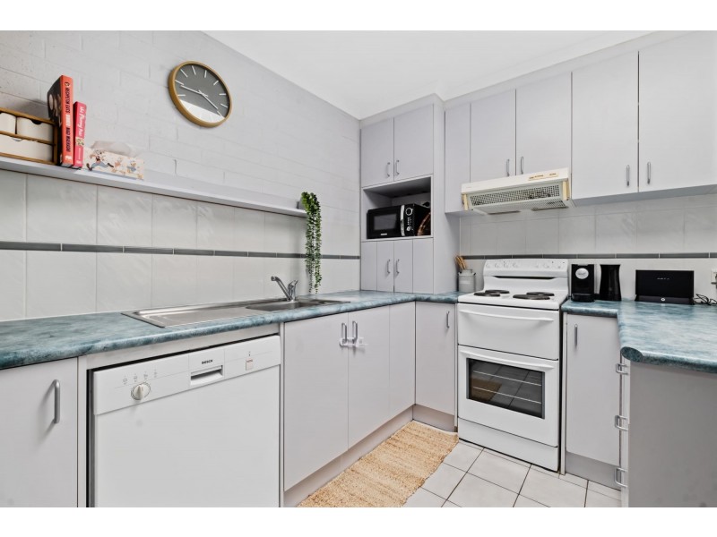 2/31 Biraban Place, Macquarie ACT 2614
