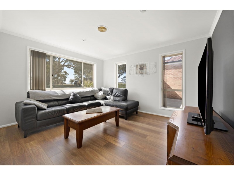 48 Hanrahan Crescent, Dunlop ACT 2615