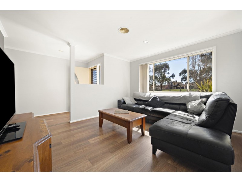 48 Hanrahan Crescent, Dunlop ACT 2615
