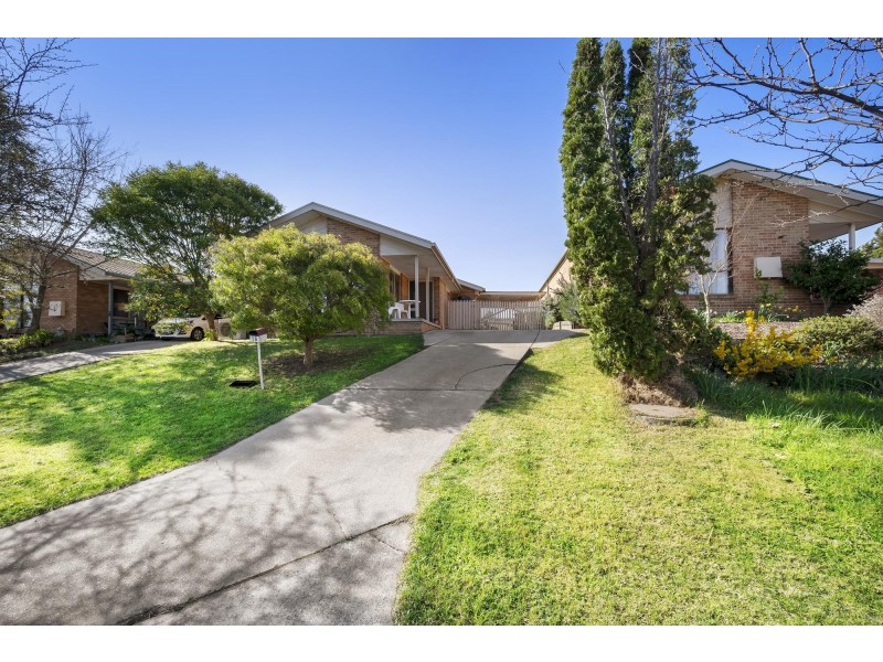 16 Redcliffe Street, Palmerston ACT 2913