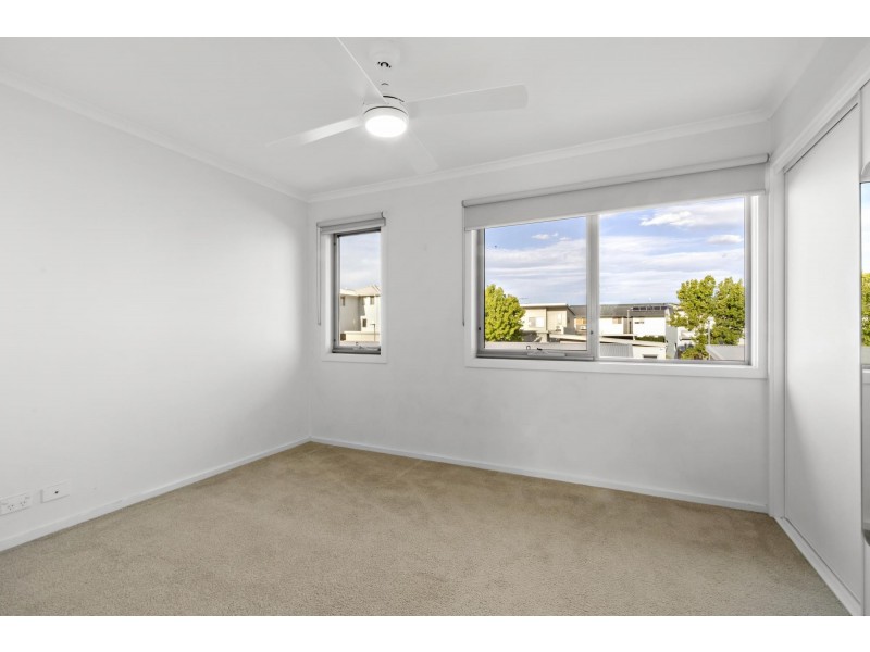 9/20 Clare Burton Crescent, Franklin ACT 2913