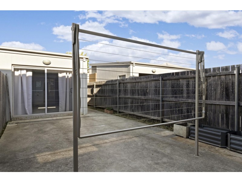 9/20 Clare Burton Crescent, Franklin ACT 2913