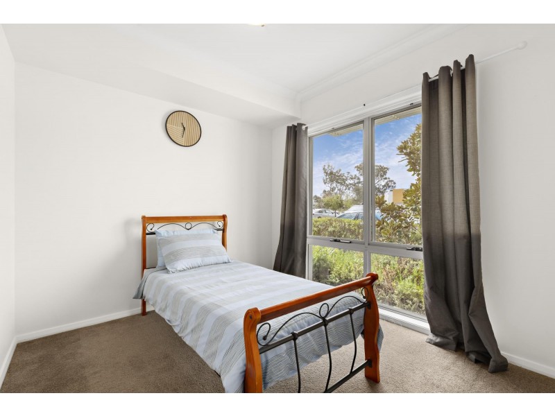 142/142 Mapleton Avenue, Harrison ACT 2914