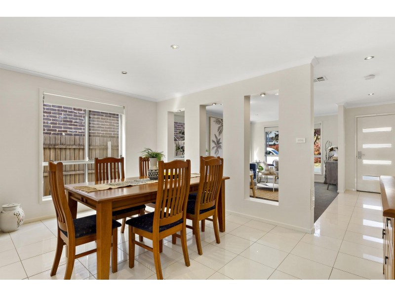 6 Denoon Street, Forde ACT 2914