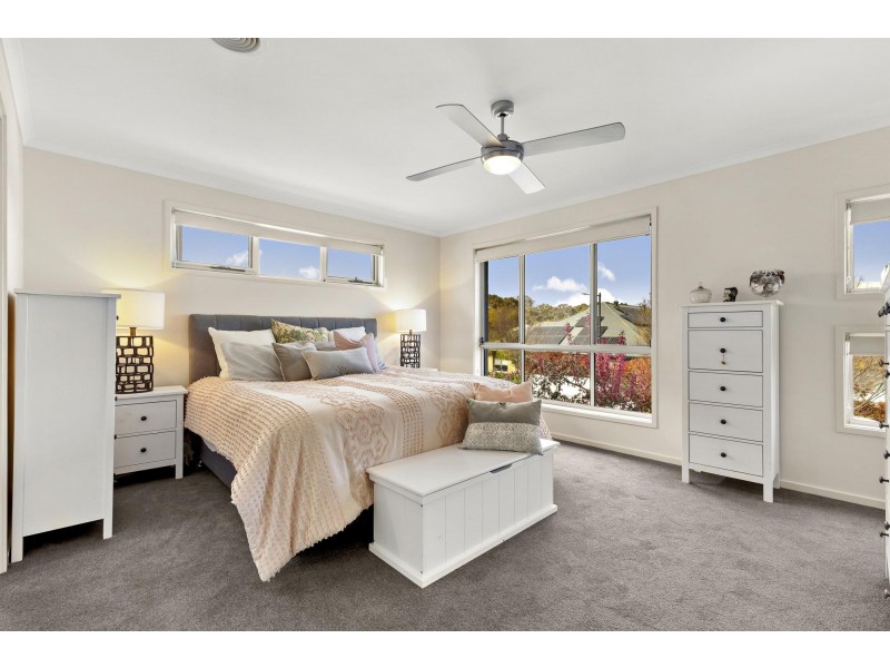 6 Denoon Street, Forde ACT 2914