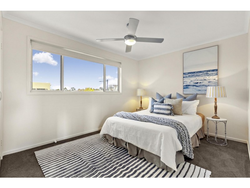 6 Denoon Street, Forde ACT 2914