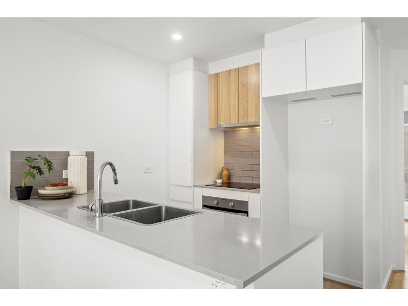 6/167 Mortimer Lewis Drive, Greenway ACT 2900