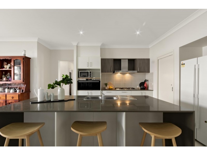 41 Quinane Avenue, Forde ACT 2914