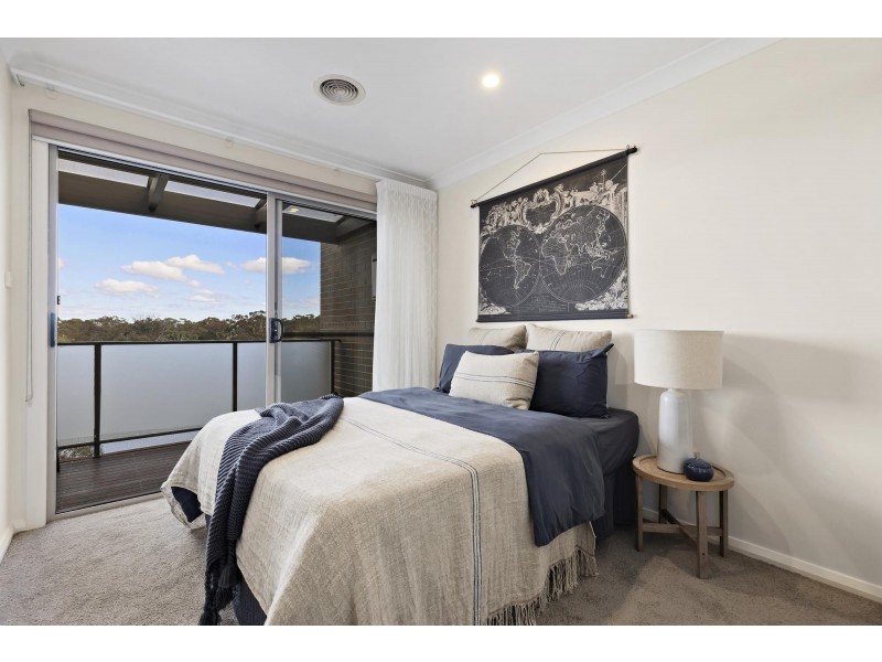 76 Plimsoll Drive, Casey ACT 2913