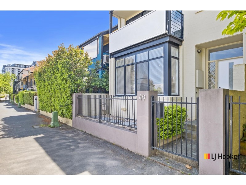 49 Anthony Rolfe Avenue, Gungahlin ACT 2912