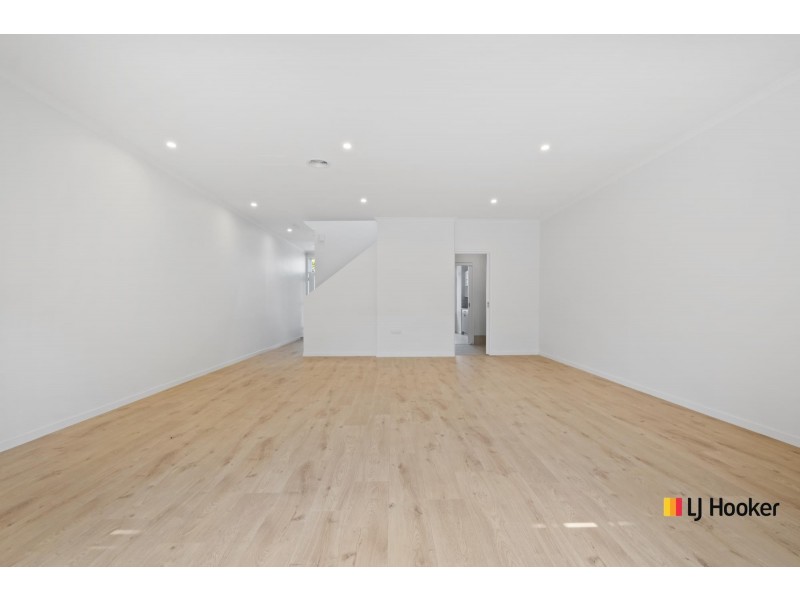 49 Anthony Rolfe Avenue, Gungahlin ACT 2912