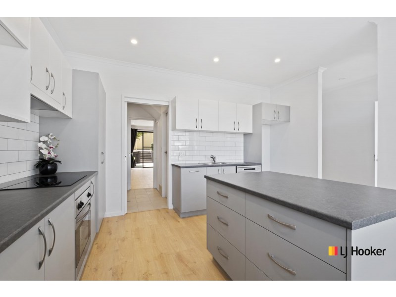 49 Anthony Rolfe Avenue, Gungahlin ACT 2912