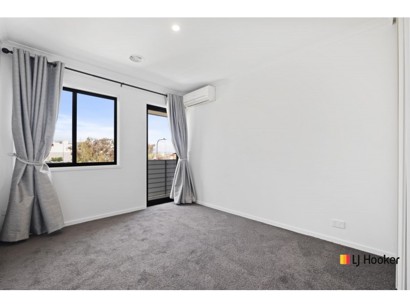 49 Anthony Rolfe Avenue, Gungahlin ACT 2912