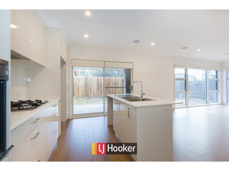 1/5 Clark Close, Spence ACT 2615