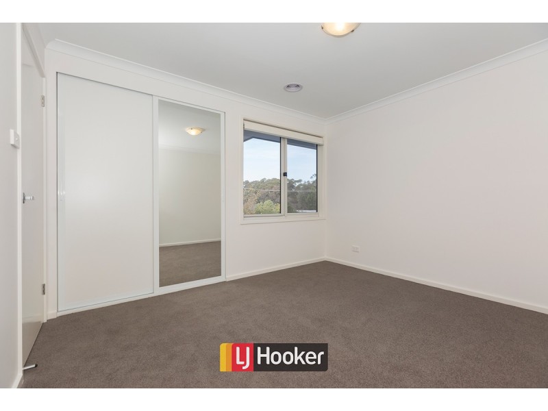 1/5 Clark Close, Spence ACT 2615