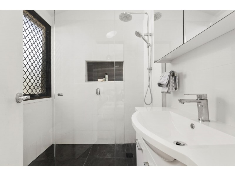 14 Solomon Crescent, Latham ACT 2615