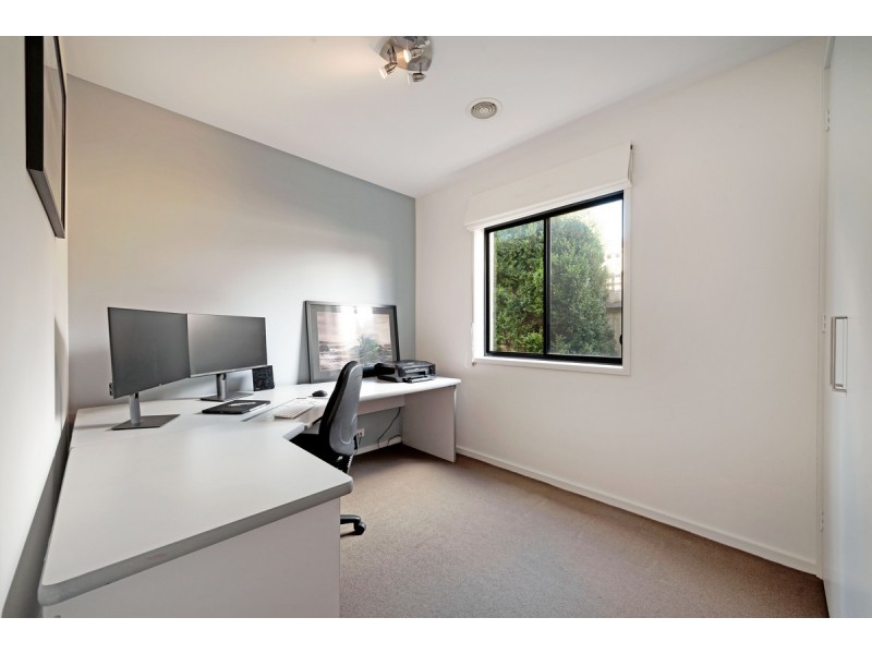 33 Penfold Street, Gungahlin ACT 2912