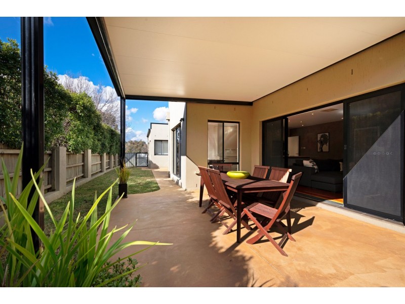 33 Penfold Street, Gungahlin ACT 2912