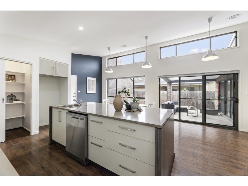 2 Newell Street, Franklin ACT 2913