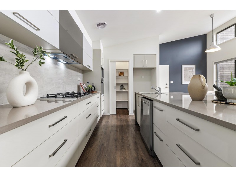 2 Newell Street, Franklin ACT 2913