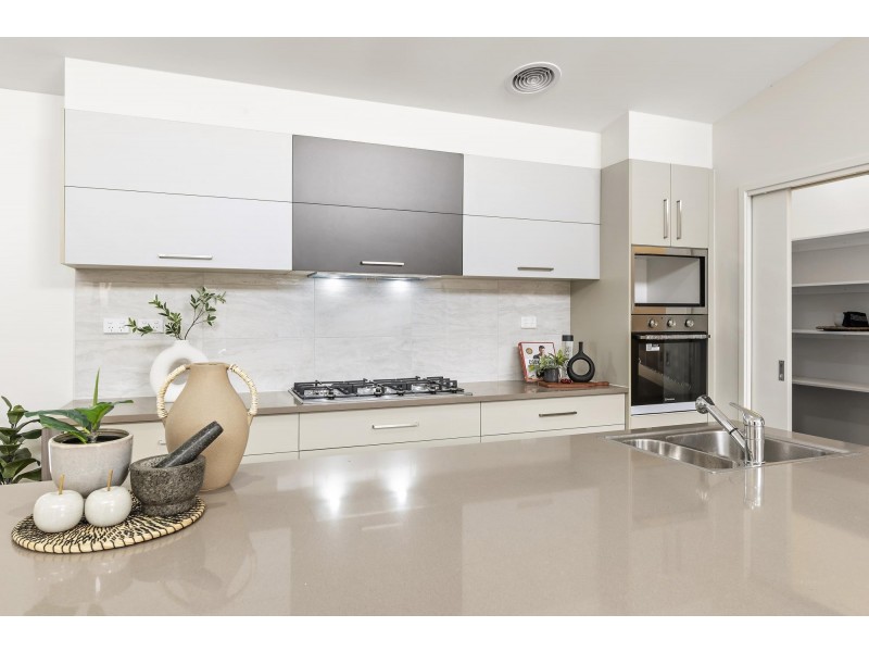 2 Newell Street, Franklin ACT 2913