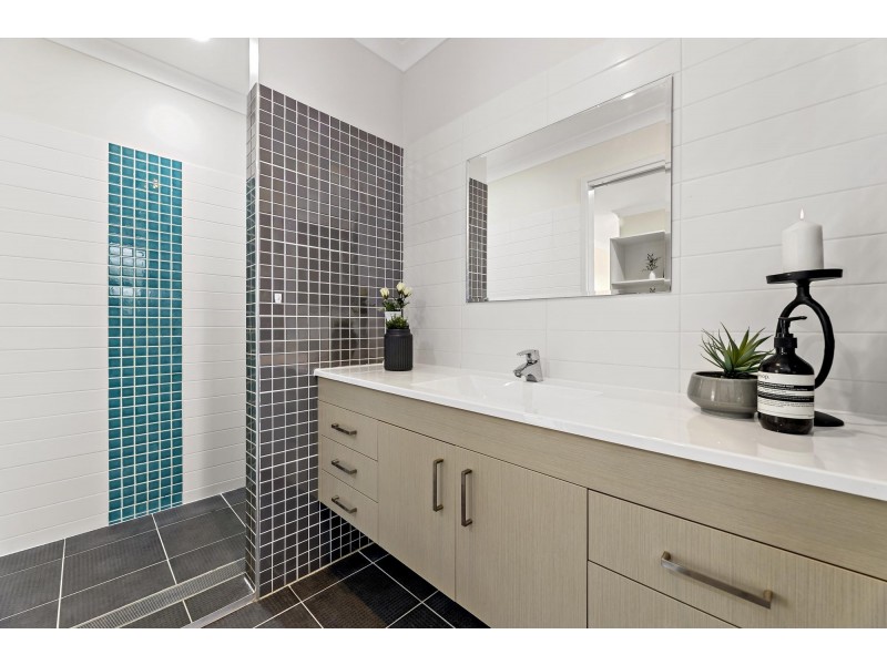 2 Newell Street, Franklin ACT 2913