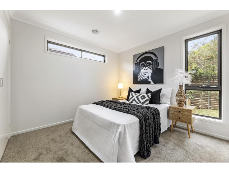 2 Newell Street, Franklin ACT 2913