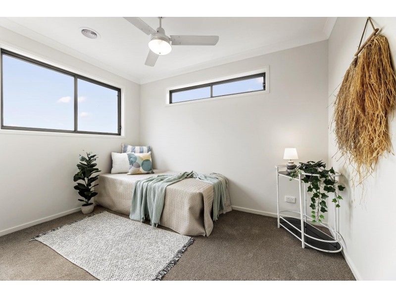 2 Newell Street, Franklin ACT 2913