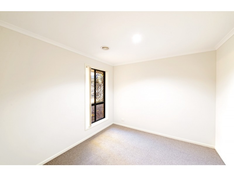 6 Carpentaria Street, Harrison ACT 2914