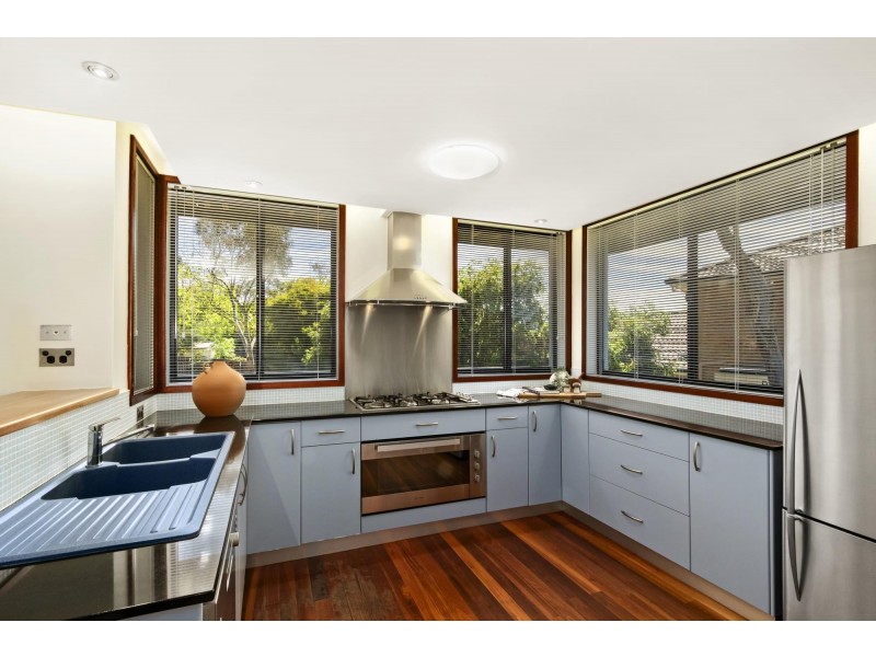 10 Hutcheon Place, Nicholls ACT 2913