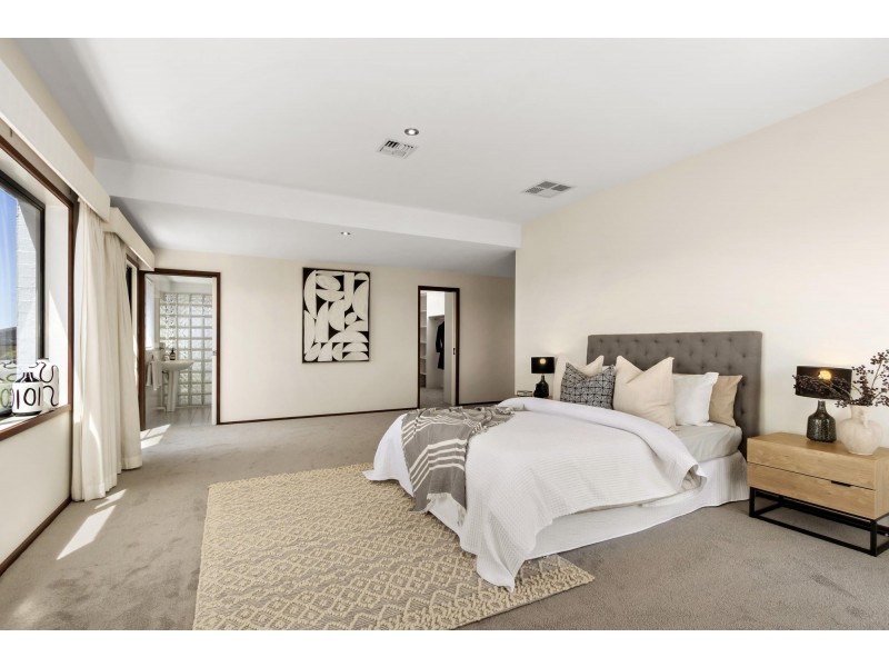 10 Hutcheon Place, Nicholls ACT 2913