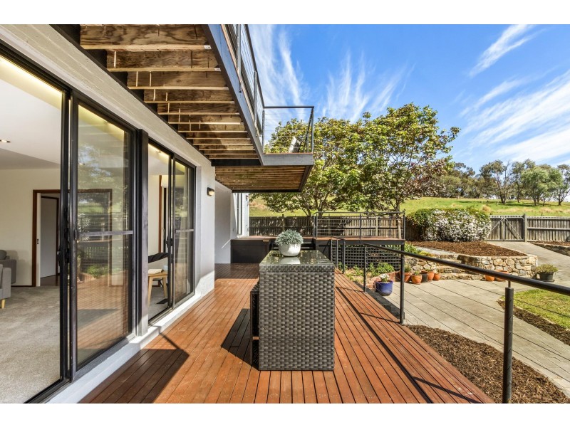 10 Hutcheon Place, Nicholls ACT 2913